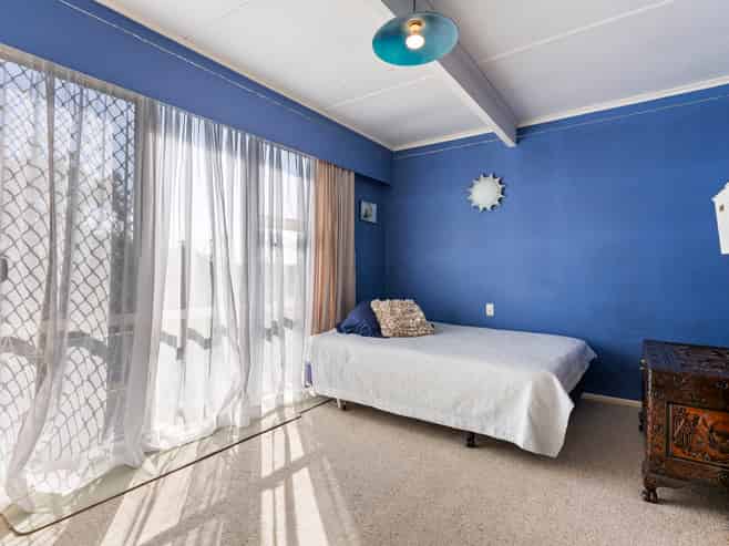 30 Louvain Avenue, Three Kings