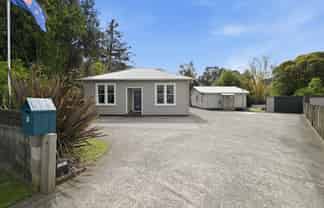 11 John Road, Fairy Springs