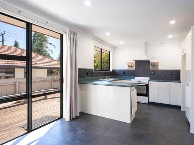 3 Parkview Place, Stoke