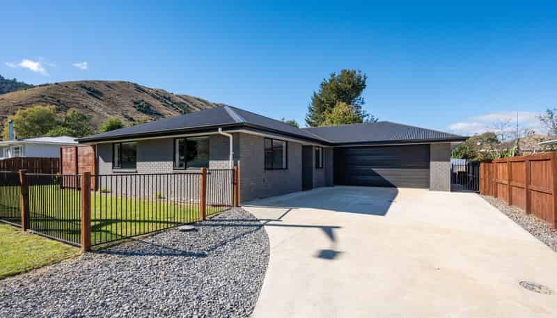 16 Rata Avenue, Tapawera