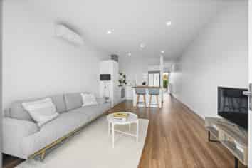 77 Tahere Road, Flat Bush