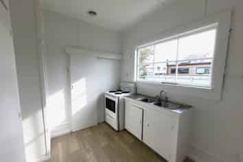 2/24 Pascal Street, Takaro