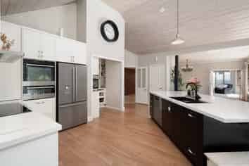 60 Audax Lane, Pyes Pa