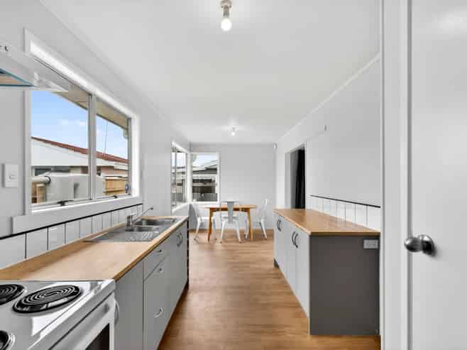 406C Avenue Road West, Hastings