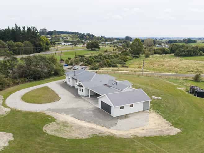 10 Monteith Street, Halcombe