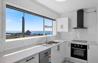 27A Port View Crescent, Moturoa