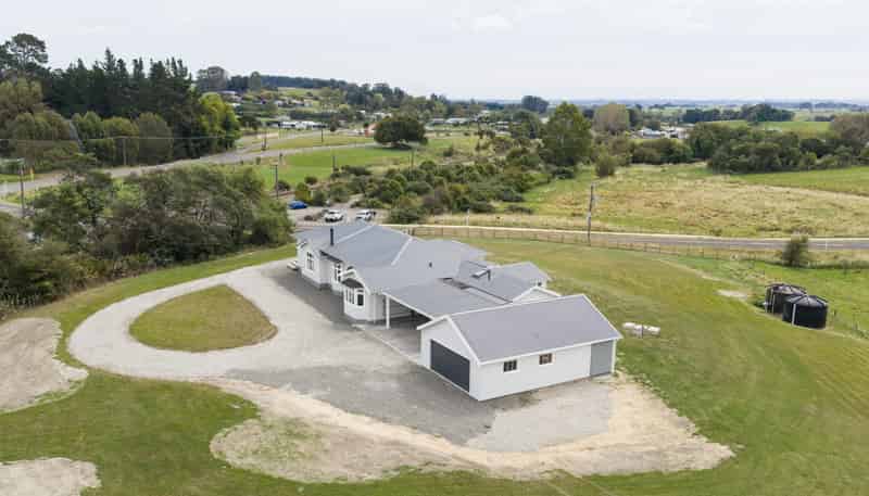 10 Monteith Street, Halcombe