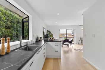 14A Pandora Place, Pakuranga