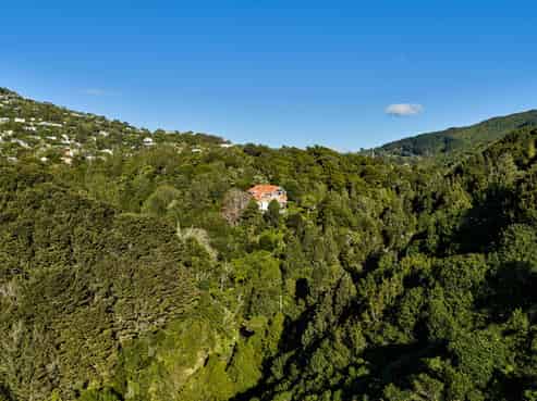 1 Wilton Bush Road, Wilton