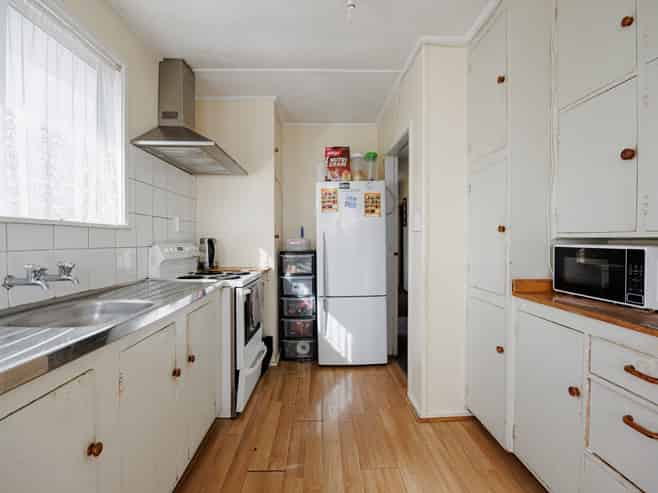 1033 Hood Street, Mayfair