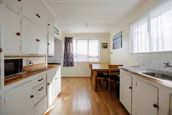 1033 Hood Street, Mayfair