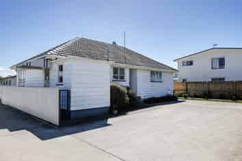 1033 Hood Street, Mayfair