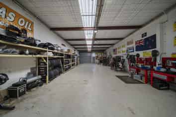 ROAD FRONT DUAL ENTRY