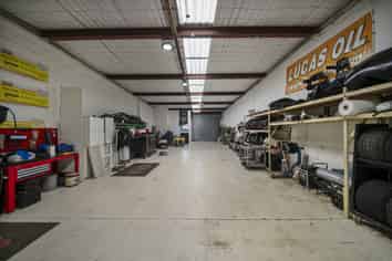 ROAD FRONT DUAL ENTRY