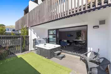 2/11 Exeter Street, Merivale