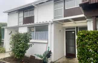 4/43 Halesowen Ave, Sandringham