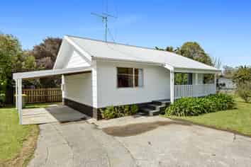 77A Lake Crescent, Hamilton Lake