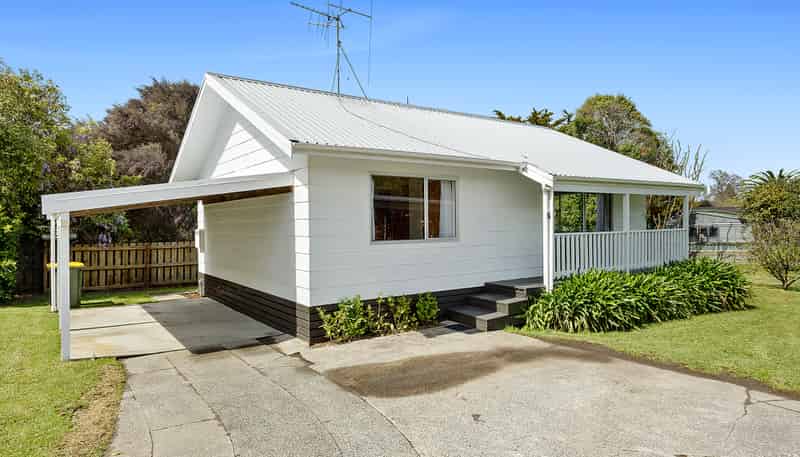 77A Lake Crescent, Hamilton Lake