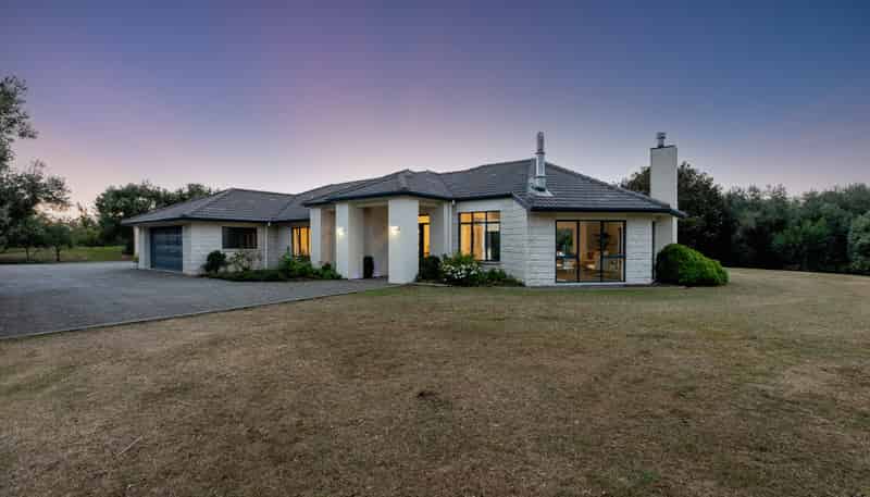 56 Kensington Drive, Peka Peka