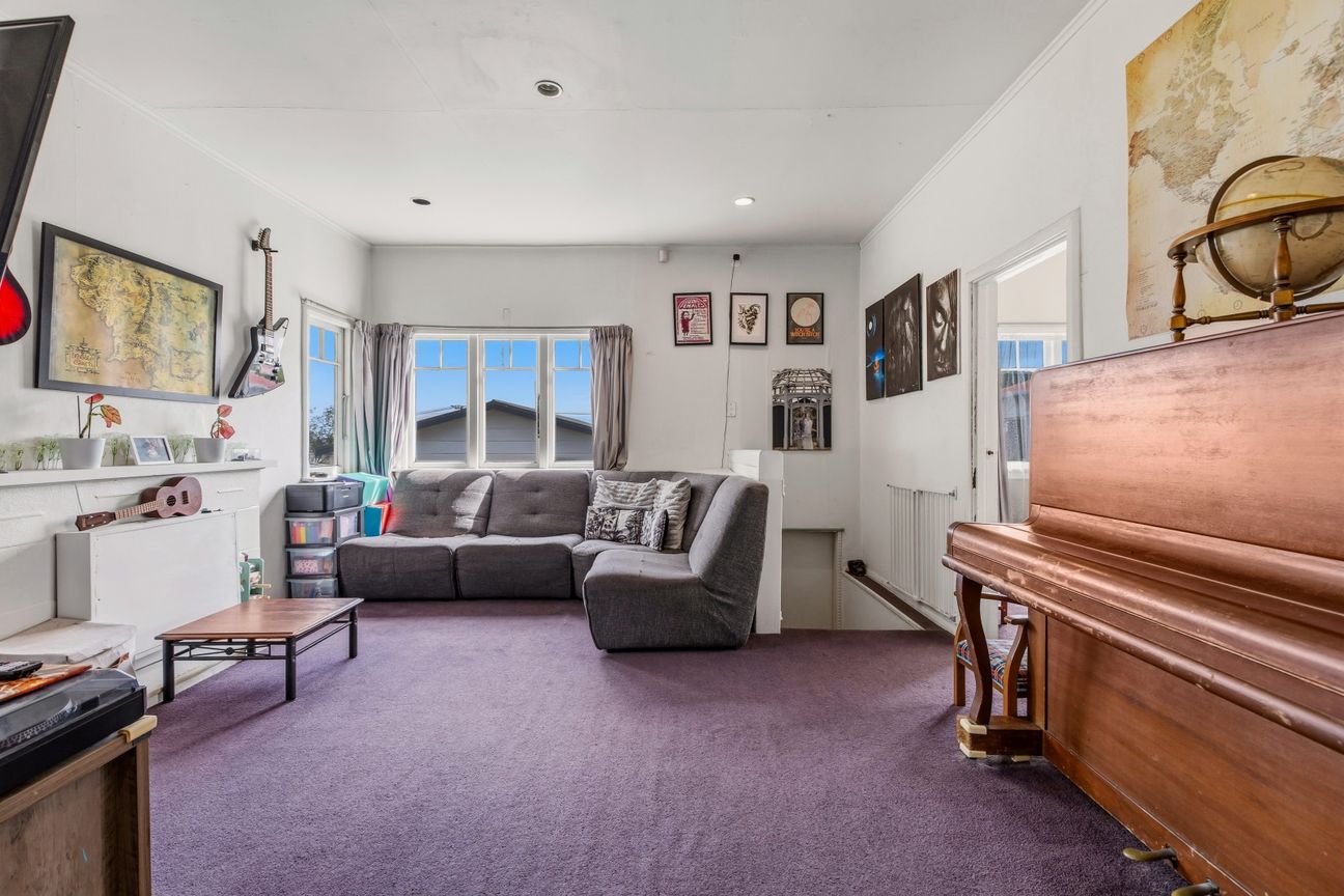 HBHS & HGHS Zoning - Opportunity on Queens Avenue! - Prikaz 5