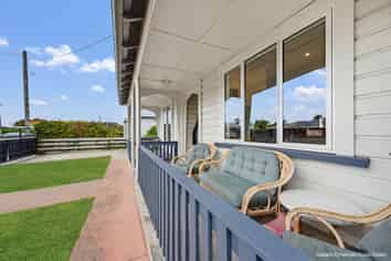 9 Ruataniwha Street, Waipawa