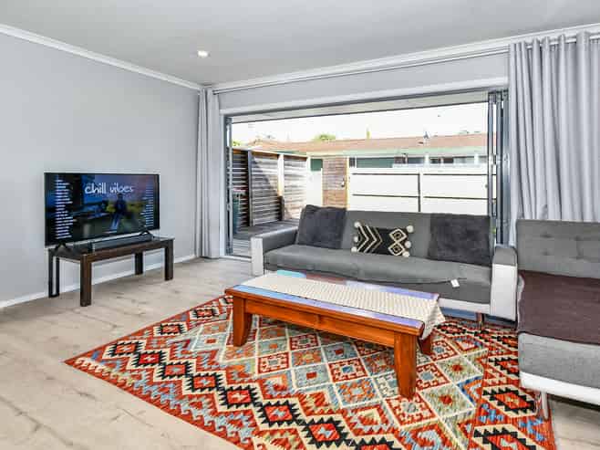 2/168 Panama Road, Mount Wellington