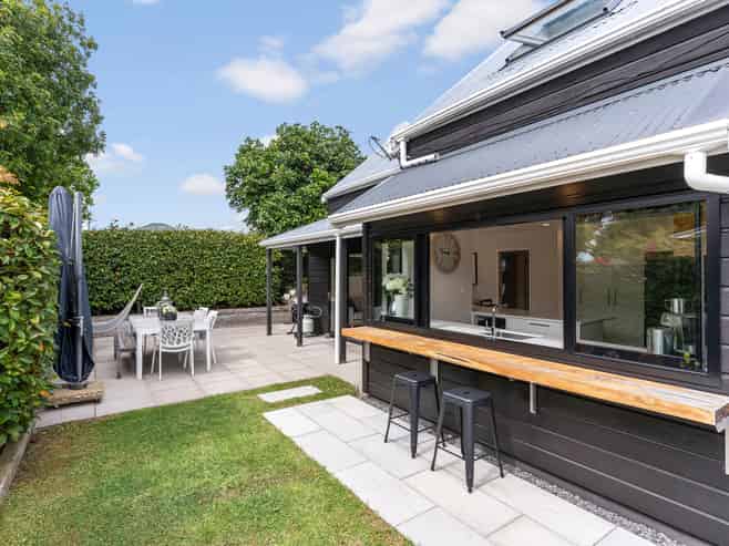 2/2 Lytton Street, Devonport