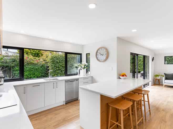 2/2 Lytton Street, Devonport