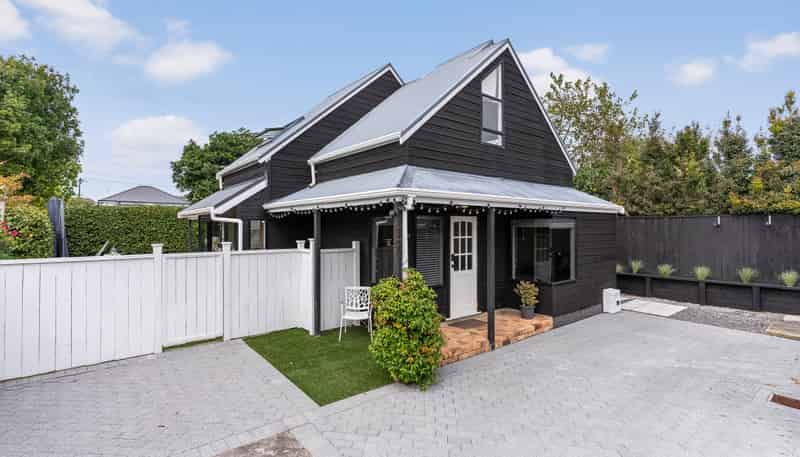 2/2 Lytton Street, Devonport