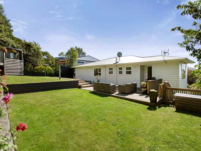 37 Sunrise Boulevard, Tawa