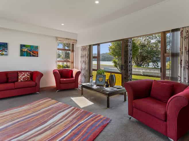 27 Robinson Road, Whitianga