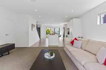 23 Whimbrel Road, Flat Bush