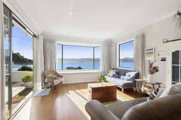 493 Karaka Bay Road, Karaka Bays