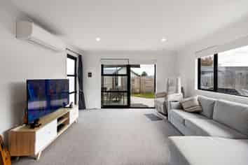 3/9 Steele Road, Forest Lake