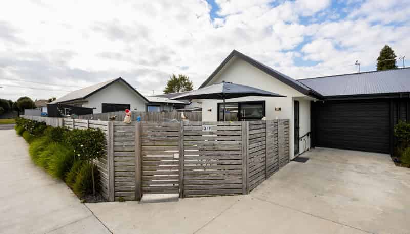 3/9 Steele Road, Forest Lake