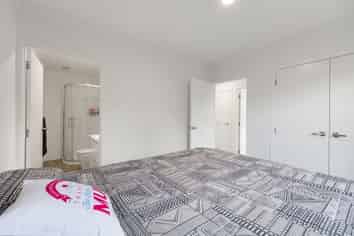 3/9 Steele Road, Forest Lake