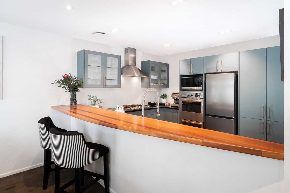 SUN, SPACE & VIEWS TO IMPRESS! | BEO $1,240,000 – pohled 6