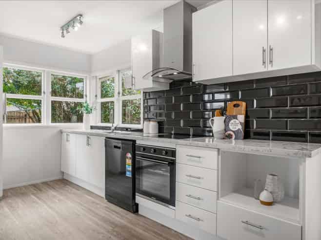 1/663 Te Atatu Road, Te Atatu Peninsula