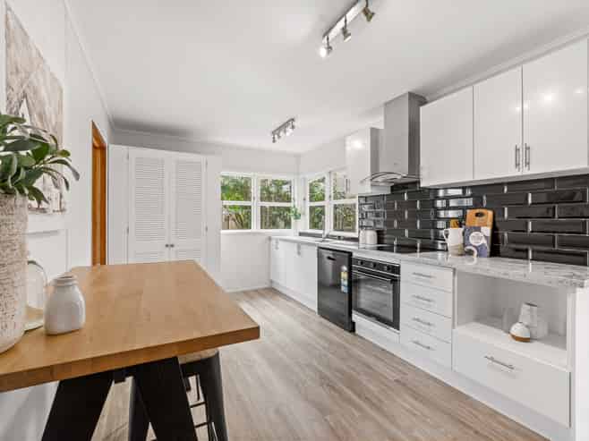 1/663 Te Atatu Road, Te Atatu Peninsula