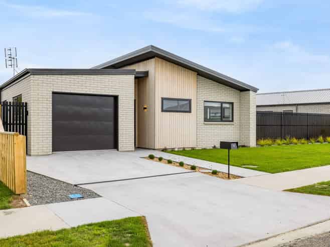 11-17 Greig Crescent - Lifestyle Villas, Amberley