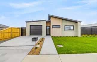 11-17 Greig Crescent - Lifestyle Villas, Amberley