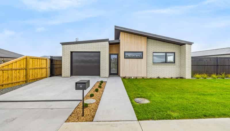 11-17 Greig Crescent - Lifestyle Villas, Amberley