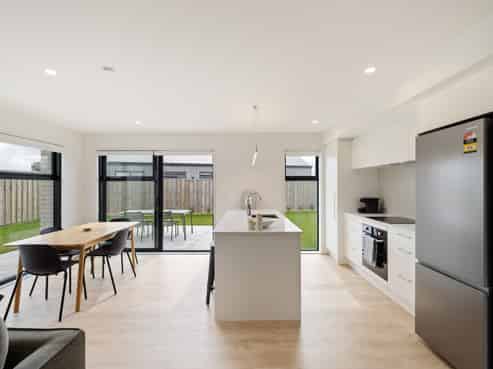 11-17 Greig Crescent - Lifestyle Villas, Amberley