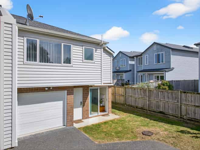 12B Fernaig Street, Papakura