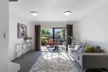 17/ Armoy Drive, East Tamaki