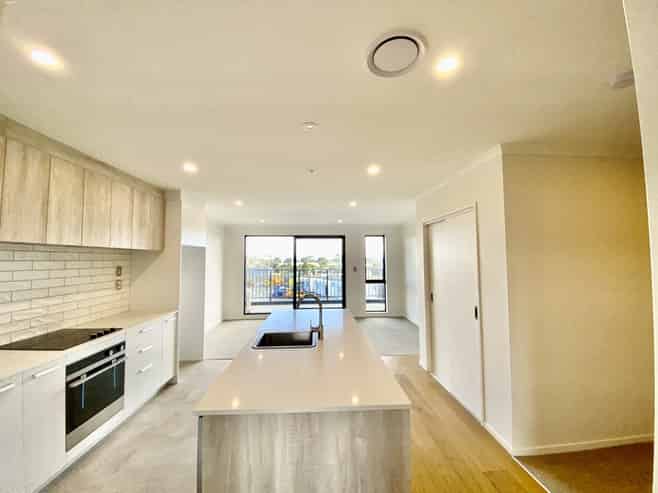 3/1 Aperira Lane, Wiri