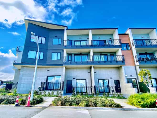 3/1 Aperira Lane, Wiri