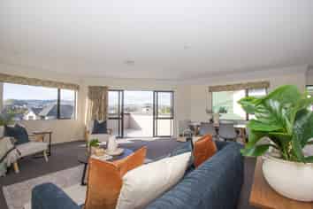 14A Claverton Grove, Churton Park