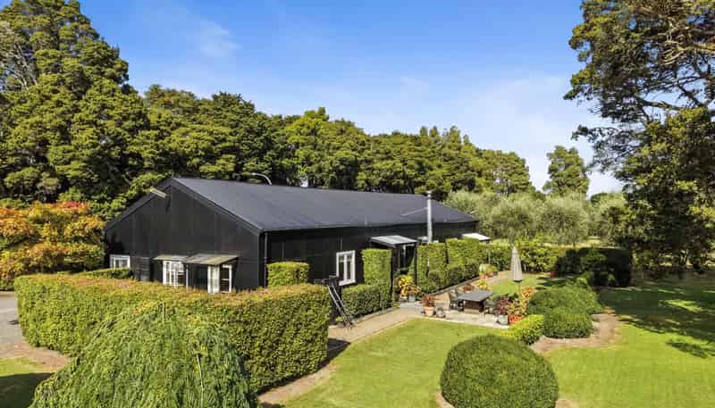 50 Parish Line Road, Clevedon