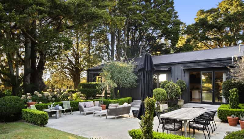 50 Parish Line Road, Clevedon